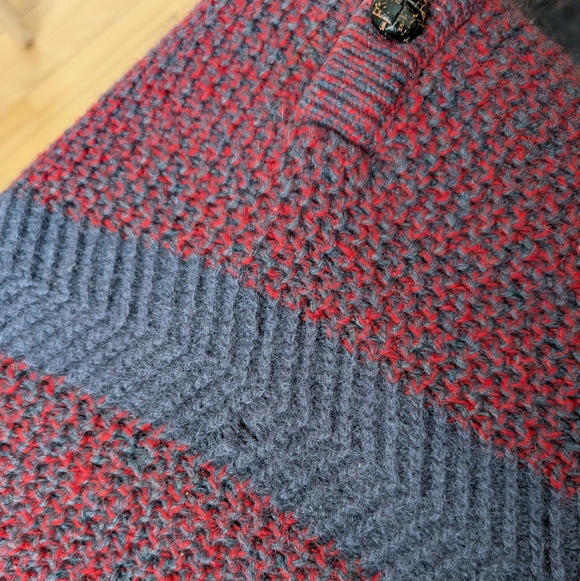 Vintage Woolrich Wooden Button Henley Striped Crewneck Sweater In Red/Navy - Picture 7 of 7